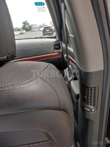 Hyundai Santa Fe-12