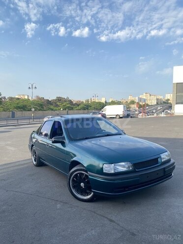 Opel Vectra 1994, 275,000 km - 1.8 l - Bakı