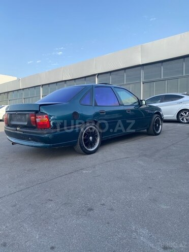 Opel Vectra 1994, 275,000 km - 1.8 l - Bakı