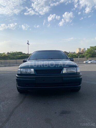 Opel Vectra 1994, 275,000 km - 1.8 l - Bakı