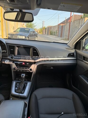 Hyundai Elantra 2017, 183,000 km - 2.0 л - Bakı