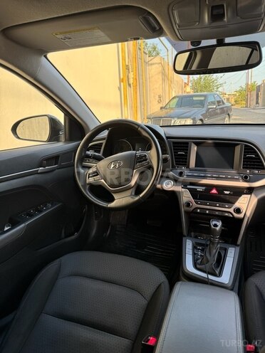 Hyundai Elantra 2017, 183,000 km - 2.0 л - Bakı