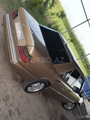 Mercedes E 200 d 1990, 100,000 km - 2.0 l - Sabirabad