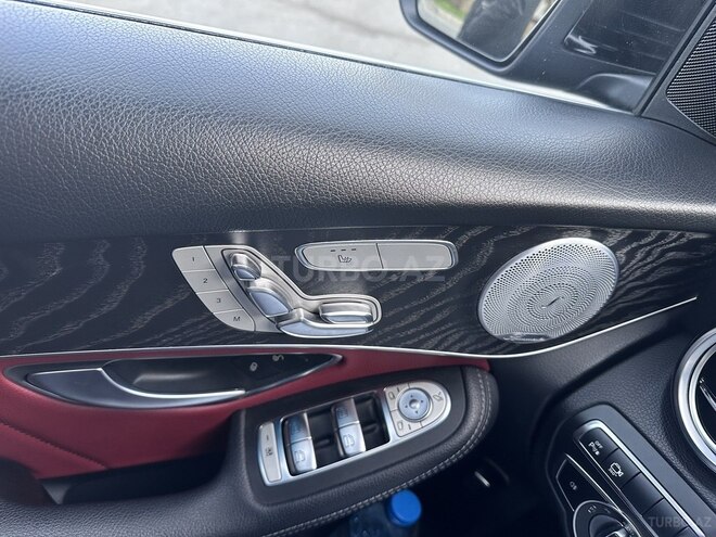 Mercedes GLC 250 4MATIC 2018, 61,000 km - 2.0 l - Bakı