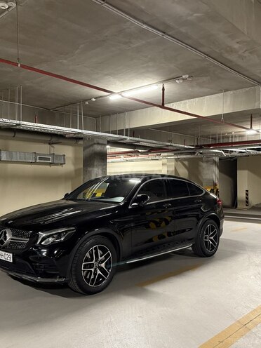 Mercedes GLC 250 4MATIC 2018, 61,000 km - 2.0 l - Bakı