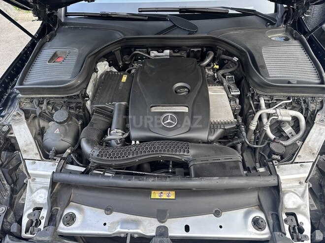 Mercedes GLC 250 4MATIC 2018, 61,000 km - 2.0 l - Bakı