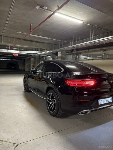 Mercedes GLC 250 4MATIC 2018, 61,000 km - 2.0 l - Bakı
