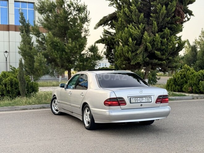 Mercedes E 200 2001, 396,000 km - 2.0 л - Saatlı
