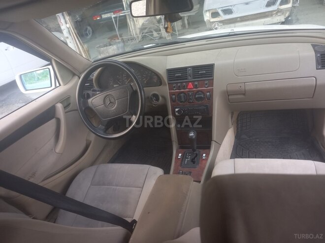 Mercedes C 240 1997, 470,000 km - 2.4 л - Ağcabədi