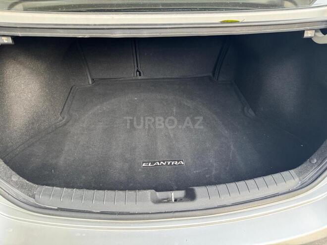 Hyundai Elantra 2016, 120,171 km - 2.0 л - Bakı