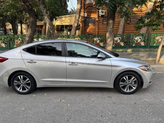 Hyundai Elantra 2016, 120,171 km - 2.0 л - Bakı