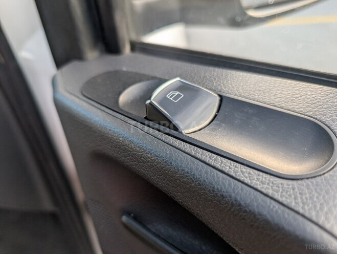 Mercedes Vito 115 2012, 298,000 km - 2.2 л - Bakı
