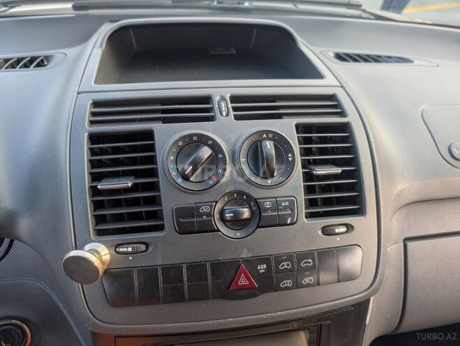 Mercedes Vito 115 2012, 298,000 km - 2.2 л - Bakı