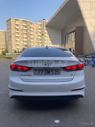 Hyundai Avante 2018, 180,000 km - 1.6 л - Bakı