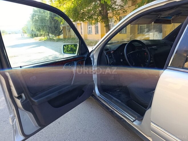 Mercedes C 300 d 1997, 325,642 km - 3.0 l - Sumqayıt