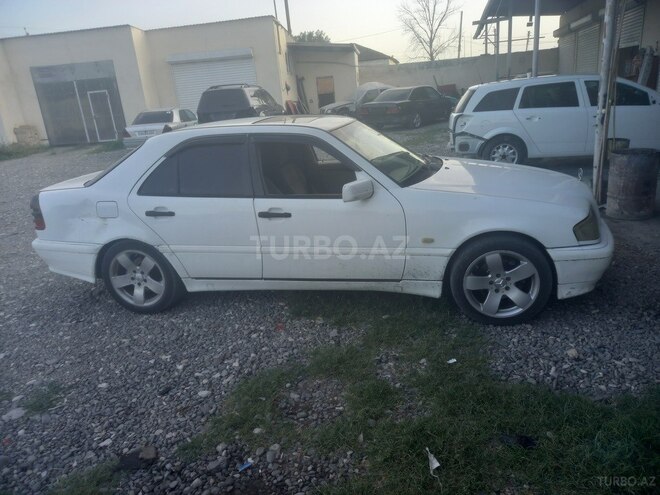 Mercedes C 240 1997, 470,000 km - 2.4 л - Ağcabədi