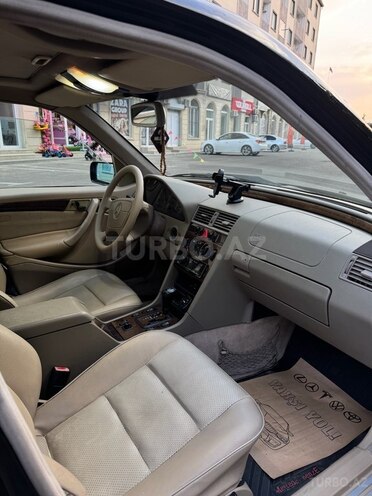 Mercedes C 230 1999, 261,150 km - 2.3 l - Masallı