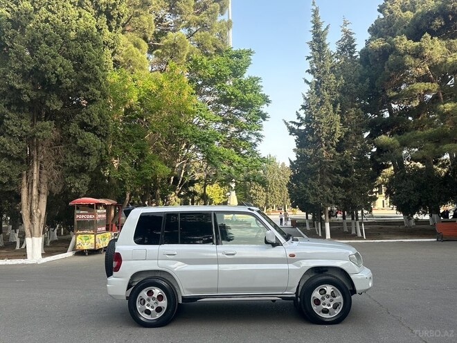 Mitsubishi Pajero io 1999, 298,050 km - 1.8 л - Bakı