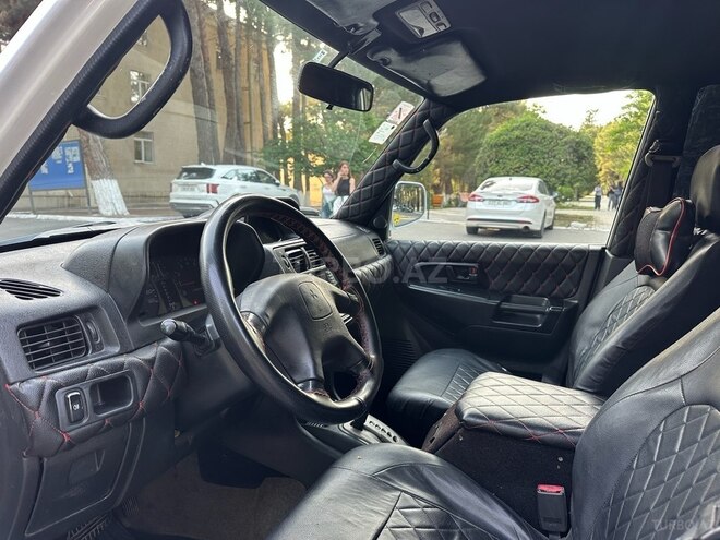 Mitsubishi Pajero io 1999, 298,050 km - 1.8 л - Bakı