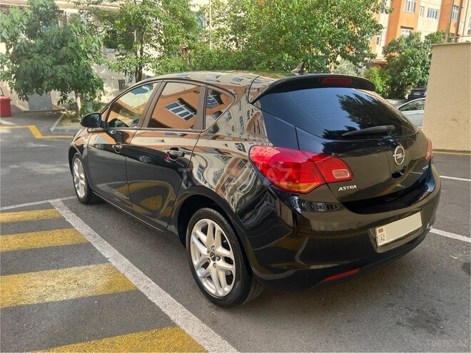 Opel Astra 2012, 274,000 km - 1.3 l - Bakı