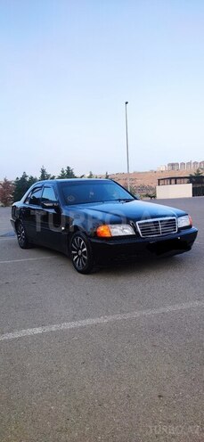Mercedes C 200 2000, 357,000 km - 2.0 l - Bakı