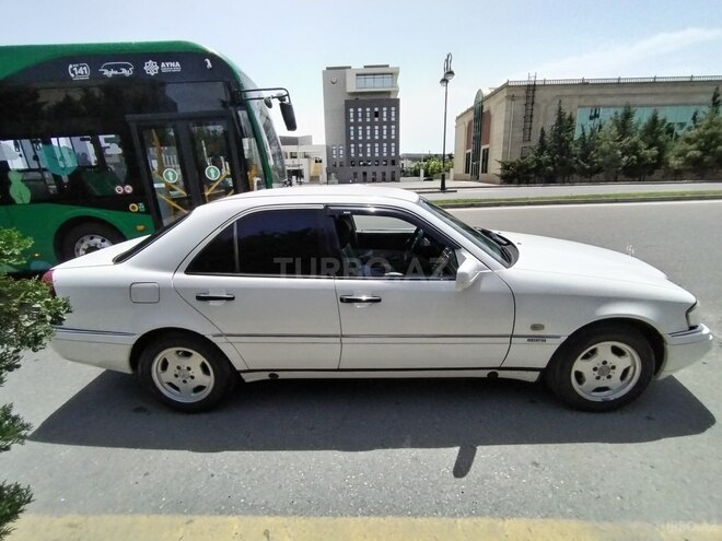Mercedes C 280 1995, 239,120 km - 2.8 l - Bakı
