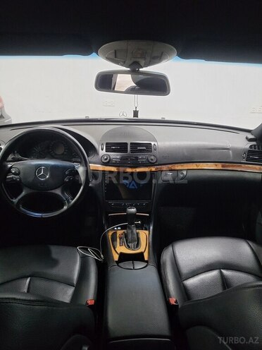 Mercedes E 200 d 2004, 324,700 km - 2.2 l - Sumqayıt