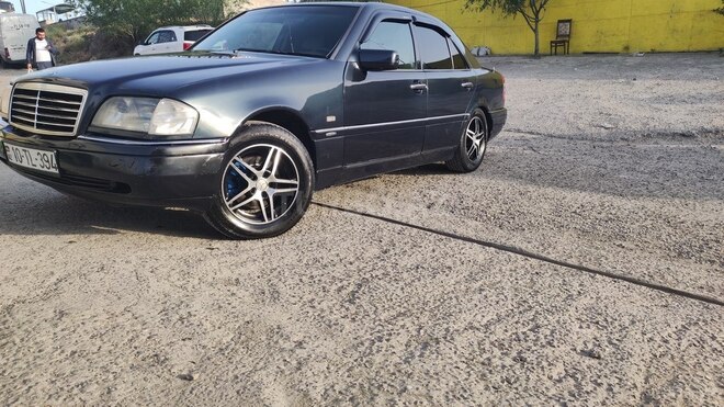 Mercedes C 180 1997, 295,000 km - 1.8 l - Bakı