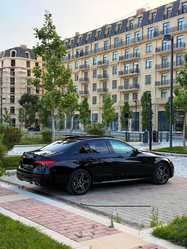 Mercedes E 300 de-3