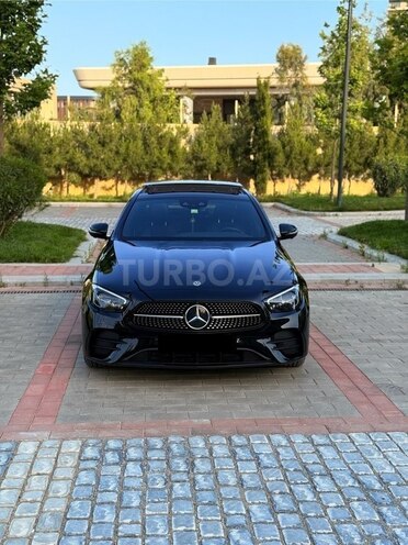 Mercedes E 300 de-2