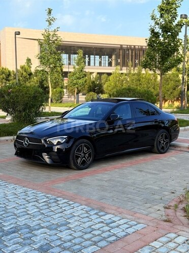 Mercedes E 300 de-13