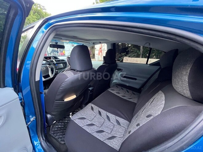 Toyota Prius C 2012, 135,000 km - 1.5 l - Bakı
