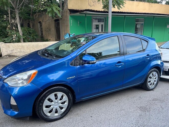 Toyota Prius C 2012, 135,000 km - 1.5 l - Bakı