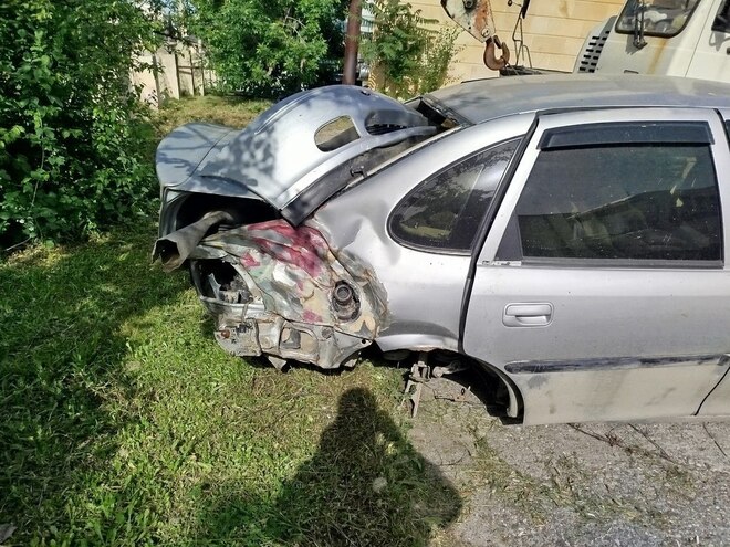 Opel Vectra 1998, 205,000 km - 2.0 л - Quba