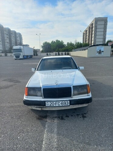 Mercedes E 200 d 1993, 701,000 km - 2.0 л - Gəncə
