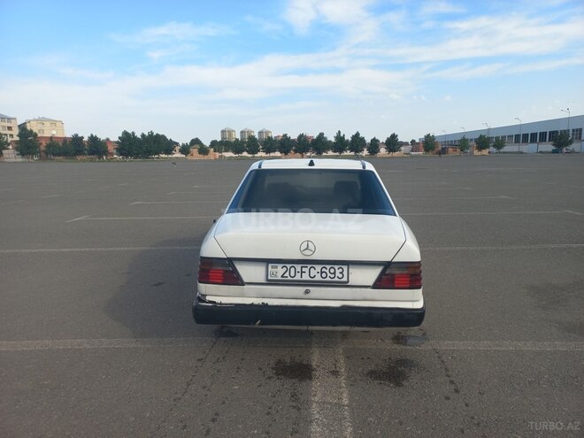 Mercedes E 200 d 1993, 701,000 km - 2.0 л - Gəncə