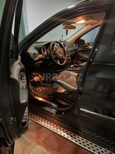Mercedes ML 320 2006, 286,000 km - 3.0 l - Zaqatala
