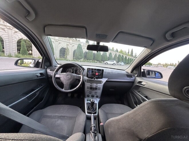 Opel Astra 2010, 156,000 km - 1.3 l - Gəncə