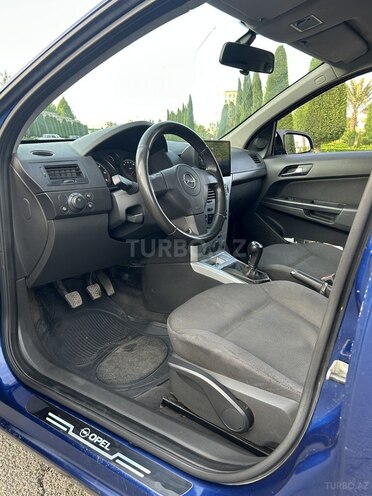 Opel Astra 2010, 156,000 km - 1.3 l - Gəncə