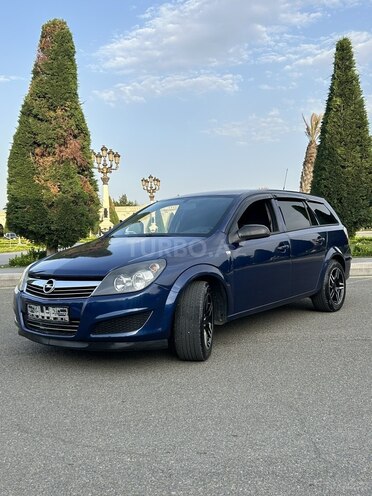 Opel Astra 2010, 156,000 km - 1.3 l - Gəncə