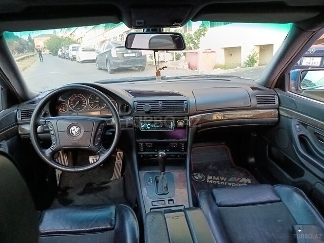 BMW 735 1996, 258,000 km - 3.5 l - Bakı