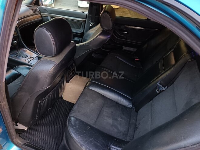 BMW 735 1996, 258,000 km - 3.5 l - Bakı