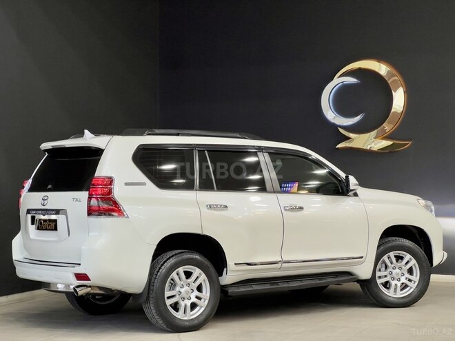 Toyota Land Cruiser Prado-9