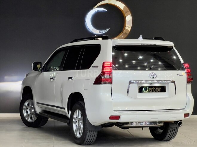 Toyota Land Cruiser Prado-6