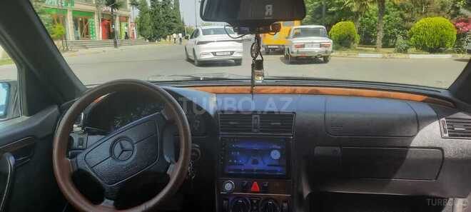 Mercedes C 200 1996, 400,000 km - 2.0 l - Babək
