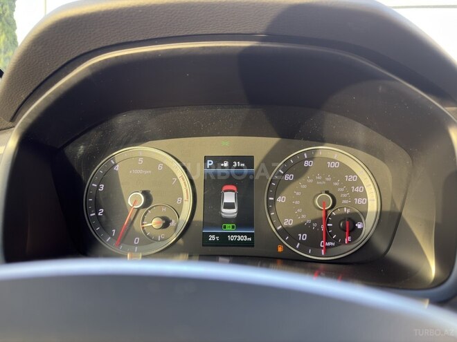 Hyundai Sonata-10