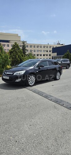 Opel Astra 2011, 214,000 km - 1.4 l - Bakı