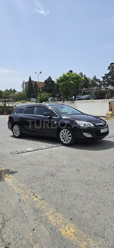 Opel Astra 2011, 214,000 km - 1.4 l - Bakı