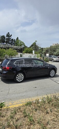 Opel Astra 2011, 214,000 km - 1.4 l - Bakı