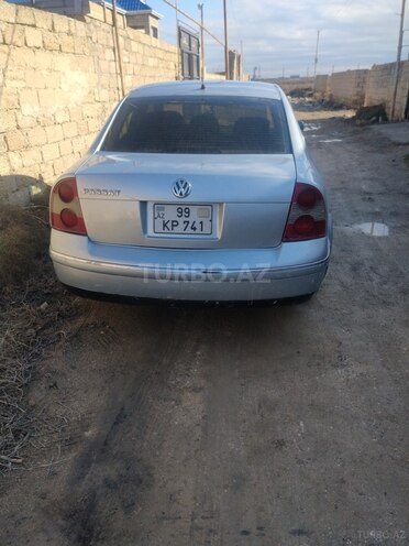 Volkswagen Passat 2003, 296,326 km - 1.8 l - Bakı